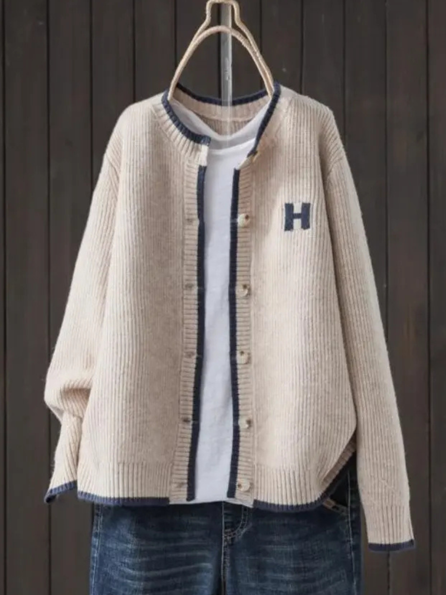 Helene | Classic Cardigan
